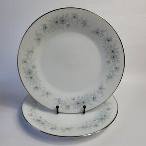 TWO Noritake Inverness Dinner Plates White with Blue Flowers 6716